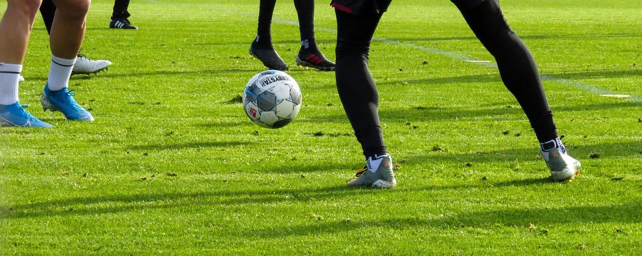 Die Schattenseiten des Profifußballs: Zwischen Leidenschaft und Macht